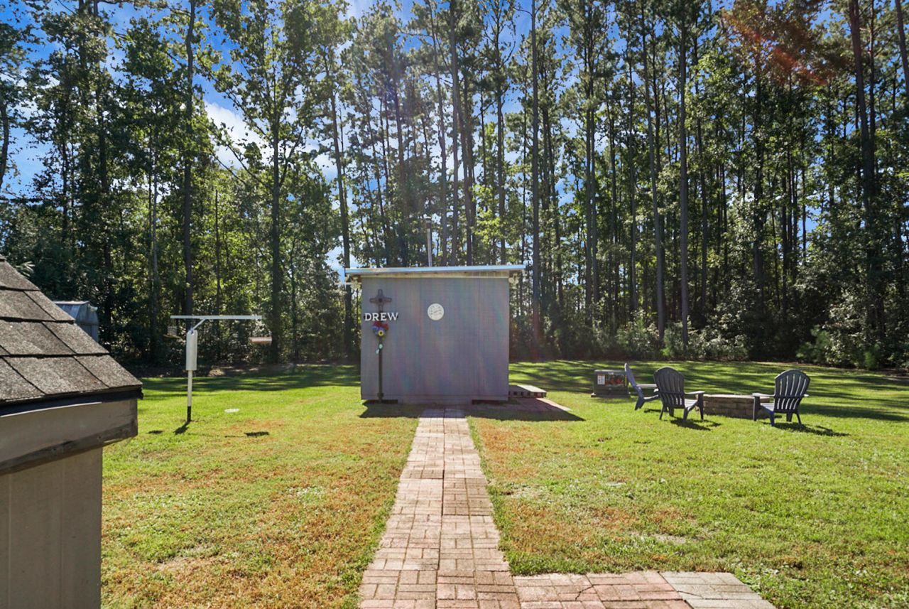 211 Mulberry Drive Photo 23