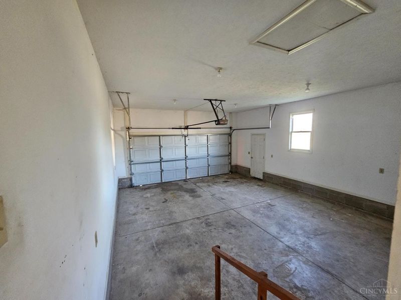 2437 Tri County Highway, Mount Orab, OH 45154 Photo 4
