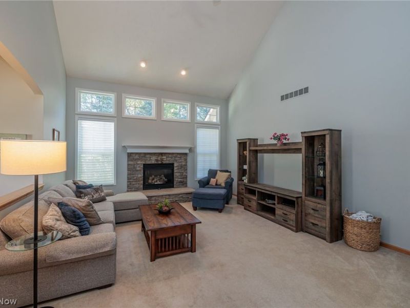 15271 Oak Hollow Lane, Strongsville, OH 44149 Photo 8
