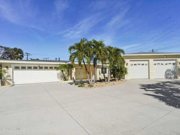 104 W Alachua Lane , Cocoa Beach, FL 32931