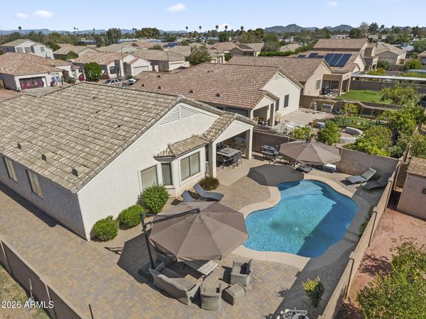 5673 W LAURIE Lane, Glendale, AZ 85302