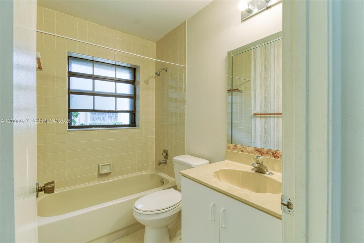 3644 NW 95th Ter , Unit 3K, Sunrise, FL 33351 Photo