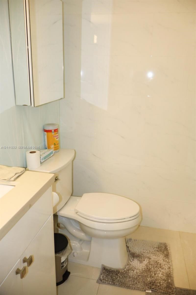 800 West Ave , Unit 426, Miami Beach, FL 33139 Photo