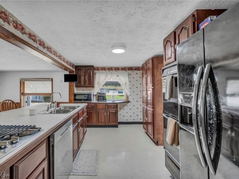 1980 Wadsworth Road , Norton, OH 44203 Photo 24