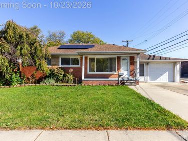 14825 Trenton Road, Southgate, Mi 48195