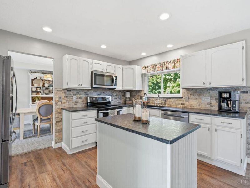 7885 Birchwood Court, Deerfield Township, OH 45040 Photo 12