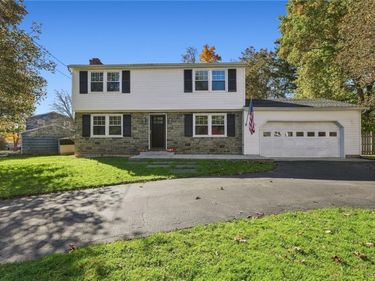 8235 Eden Lane , Baldwinsville, NY 13027