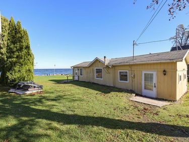 47 Burton Drive , Oswego, NY 13126