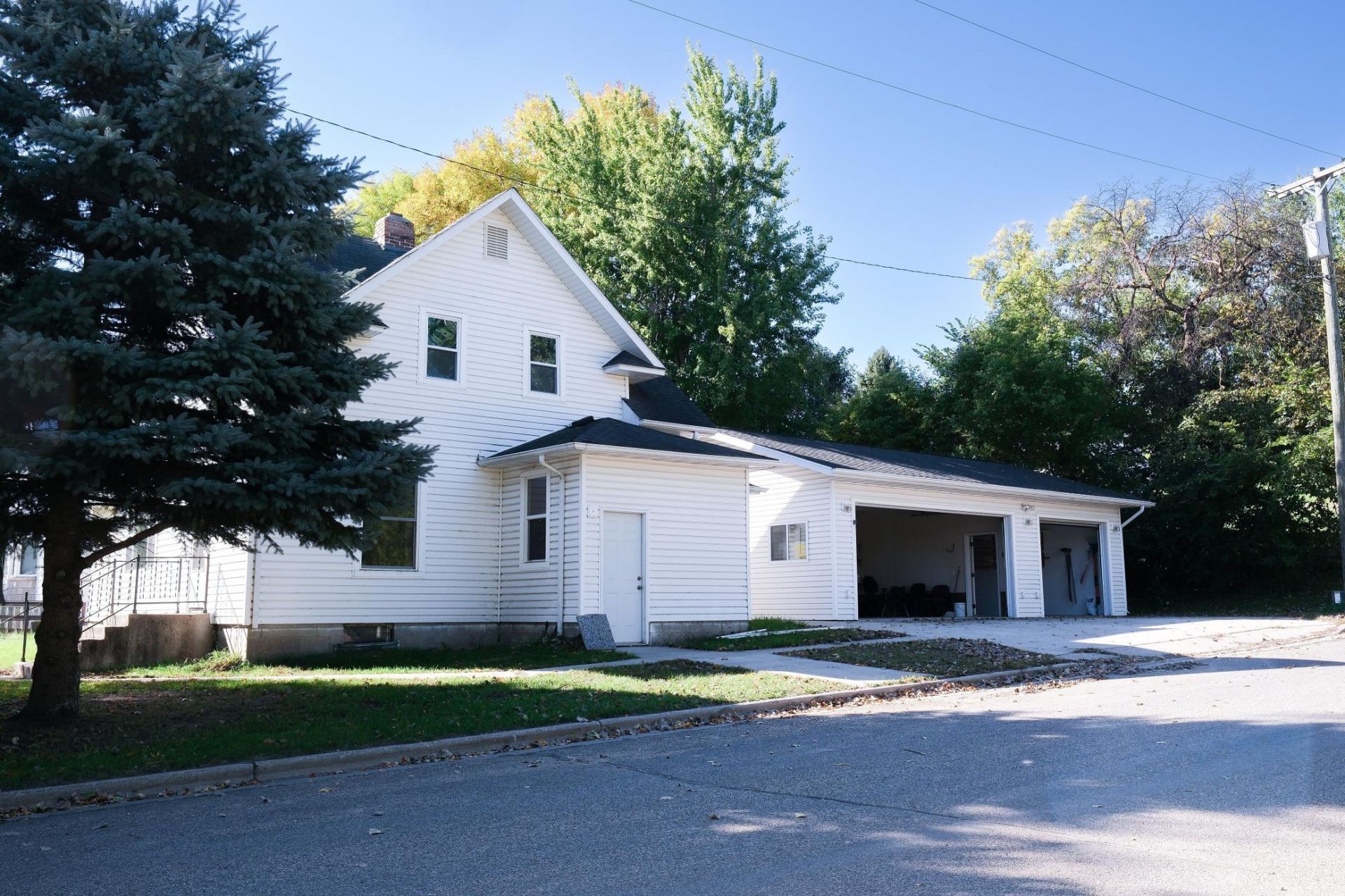 302 Ash Street  primary photo