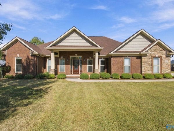 109 Grace Brook Circle, Meridianville, AL 35759