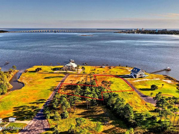Branigar Drive, Biloxi, MS 39532