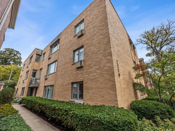 2219 Central Street , Unit 3A, Evanston, IL 60201