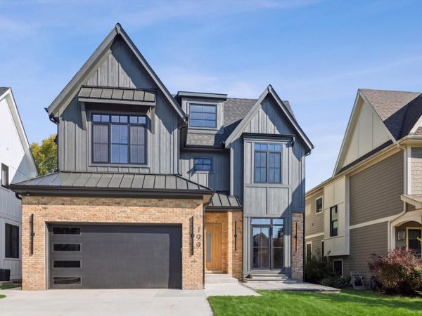 199 N Walnut Street, Elmhurst, IL 60126