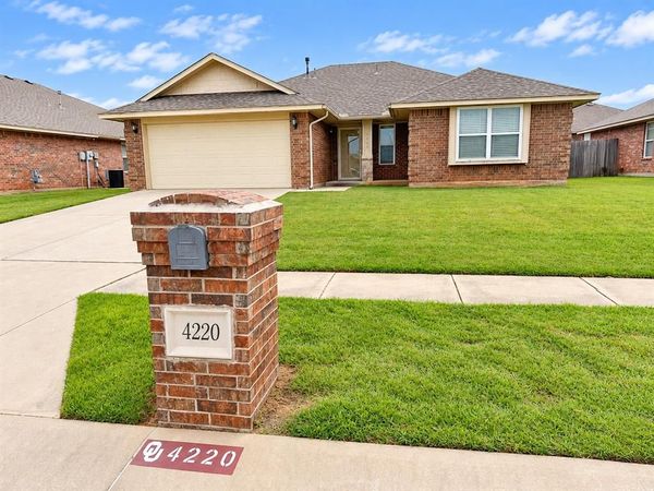 4220 Red Apple Terrace, Moore, OK 73160