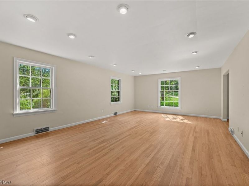 1563 Stine Road, Peninsula, OH 44264 Photo 12