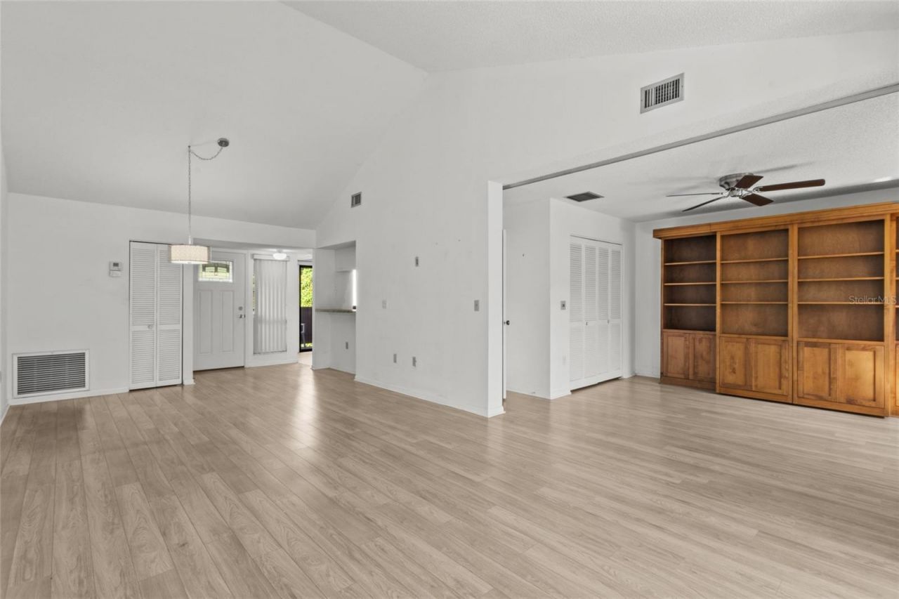 1627 Brookhouse Drive, Unit 263, Sarasota, FL 34231 Photo