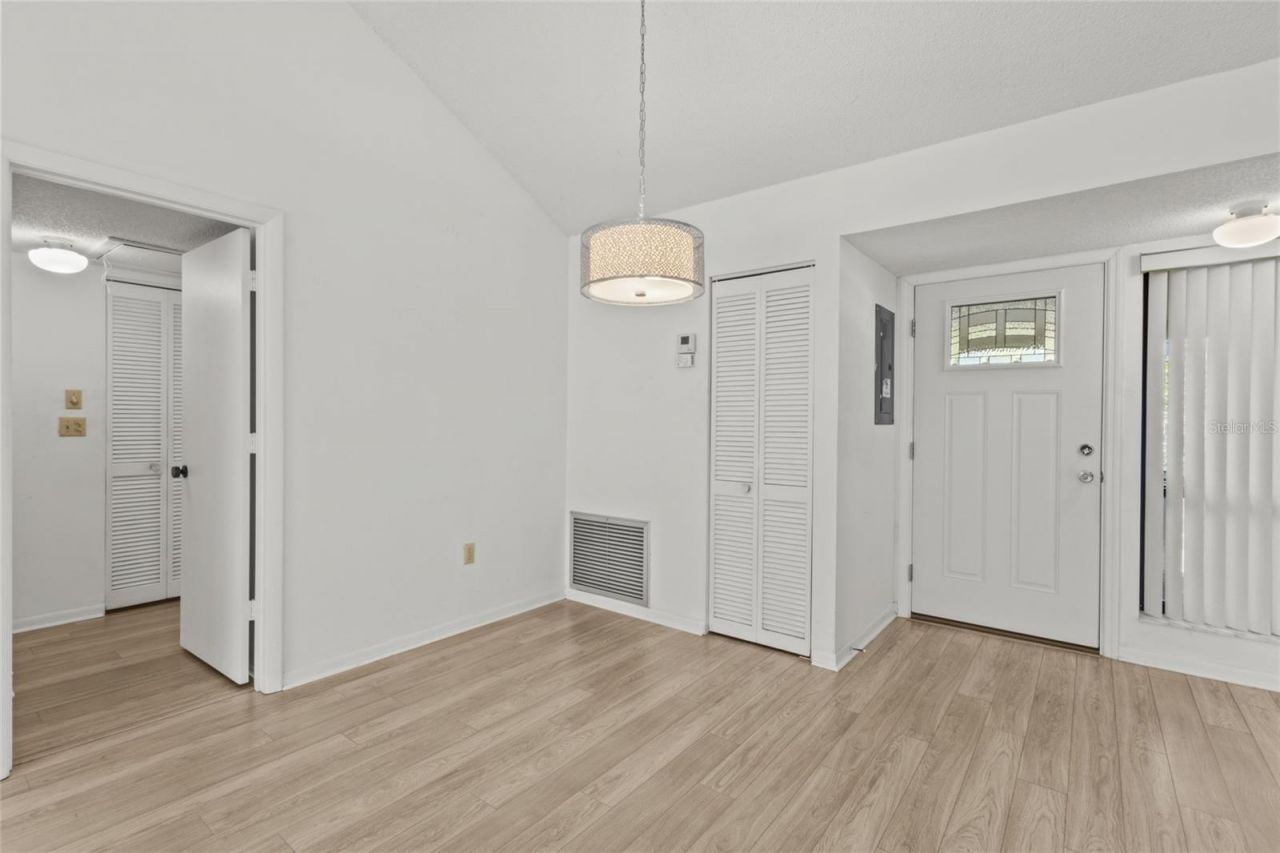 1627 Brookhouse Drive, Unit 263, Sarasota, FL 34231 Photo