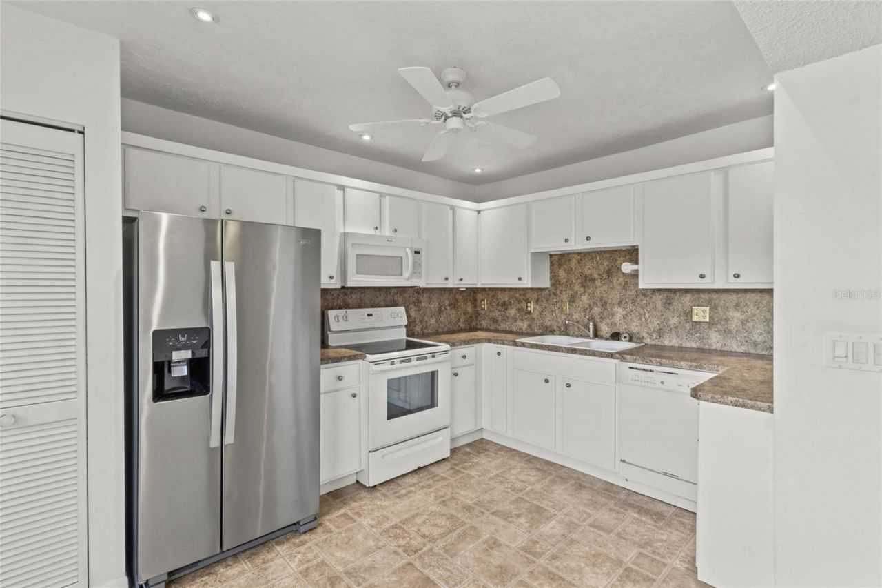 1627 Brookhouse Drive, Unit 263, Sarasota, FL 34231 Photo