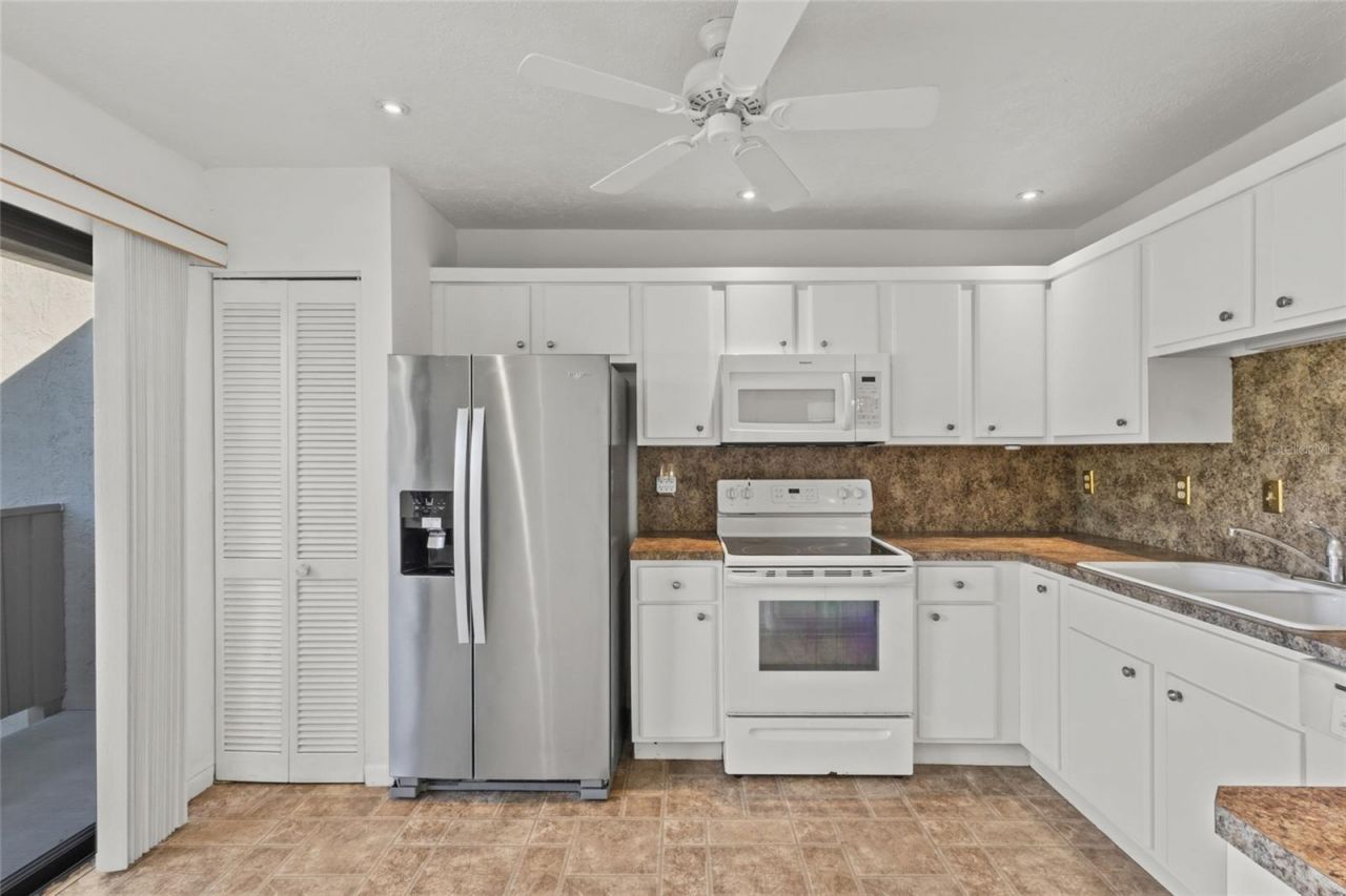 1627 Brookhouse Drive, Unit 263, Sarasota, FL 34231 Photo