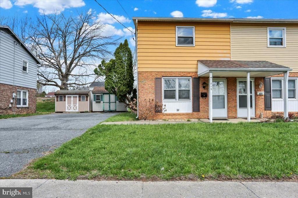 643 WATER STREET , SHOEMAKERSVILLE, PA 19555