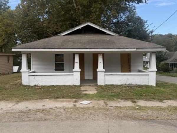 741 N 10th Street, Poplar Bluff, MO 63901