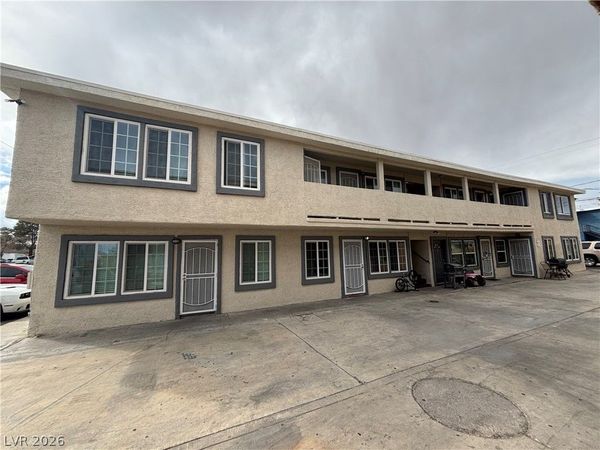 1420 Putnam Avenue , Unit 6, North Las Vegas, NV 89030
