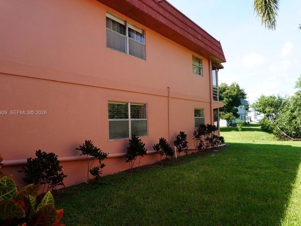 542 Saxony L , Unit 542, Delray Beach, FL 33446
