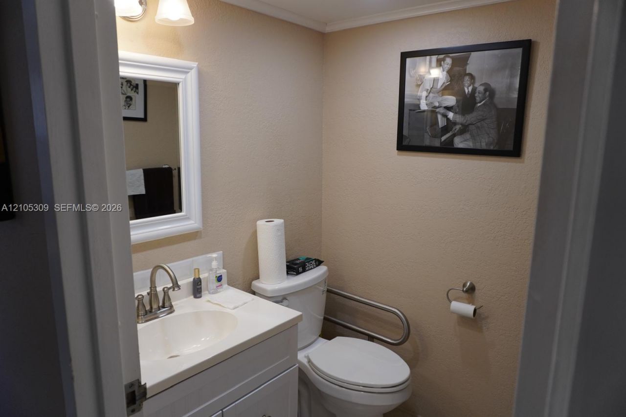 542 Saxony L , Unit 542, Delray Beach, FL 33446 Photo