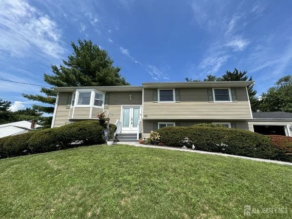 29 Tompkins Road , East Brunswick, NJ 08816