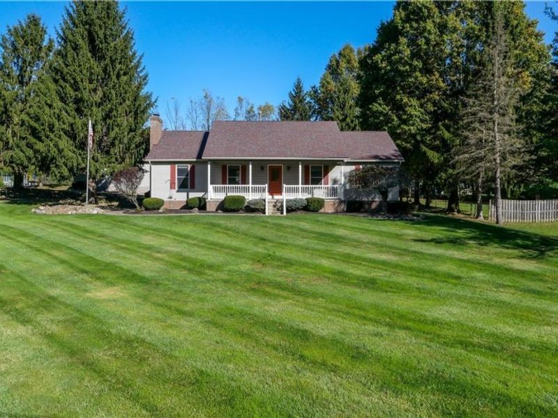 2573 Sandy Lake Road, Ravenna, OH 44266 Photo 2