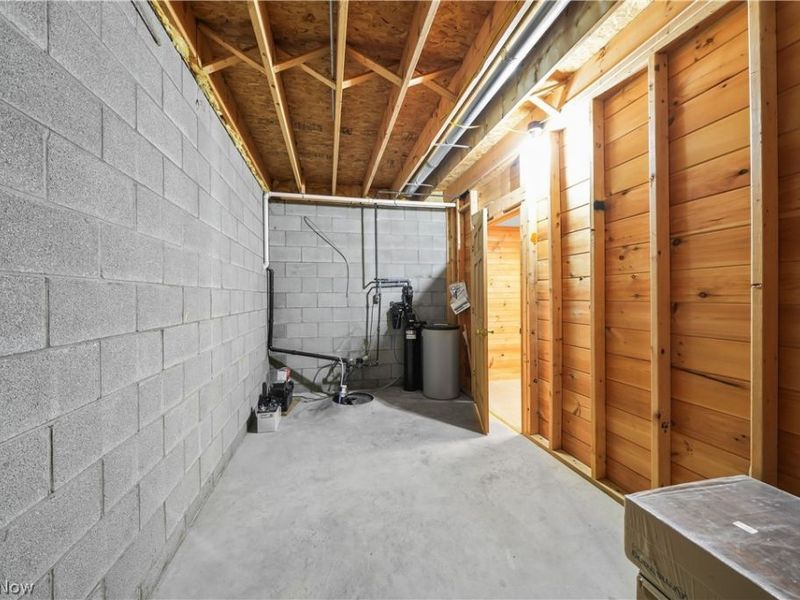 2573 Sandy Lake Road, Ravenna, OH 44266 Photo 33