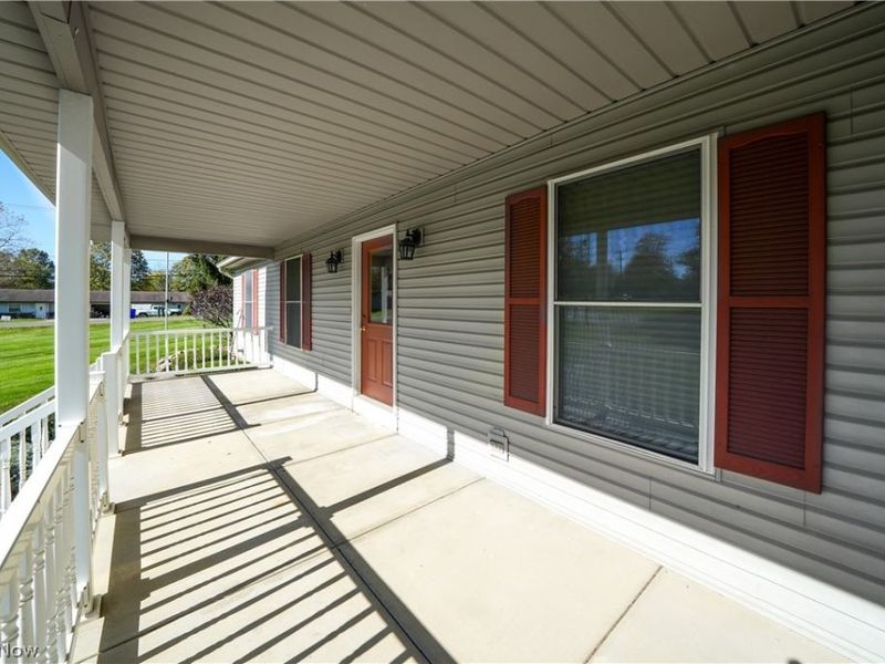 2573 Sandy Lake Road, Ravenna, OH 44266 Photo 4