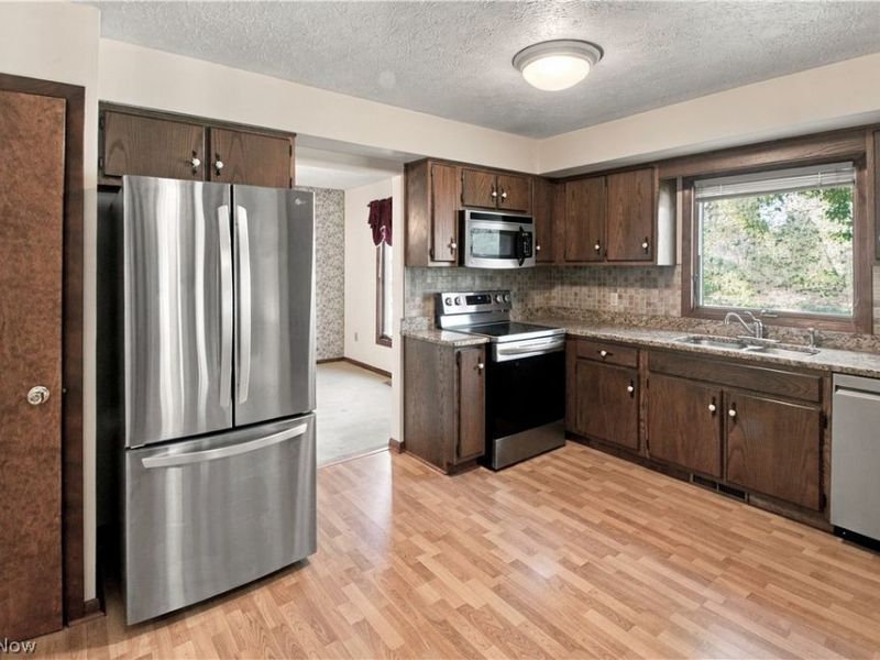 59 Hartford Drive, Medina, OH 44256 Photo 3