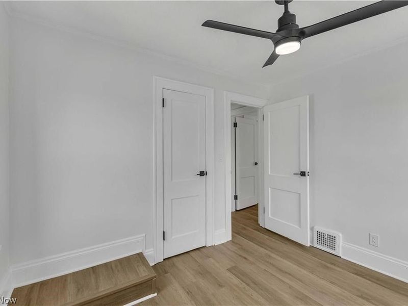 11205 Langton Avenue, Garfield Heights, OH 44125 Photo 21