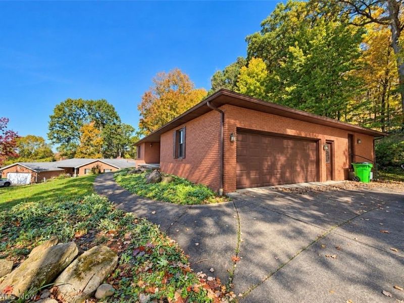 172 Jessica Drive, Dover, OH 44622 Photo 21