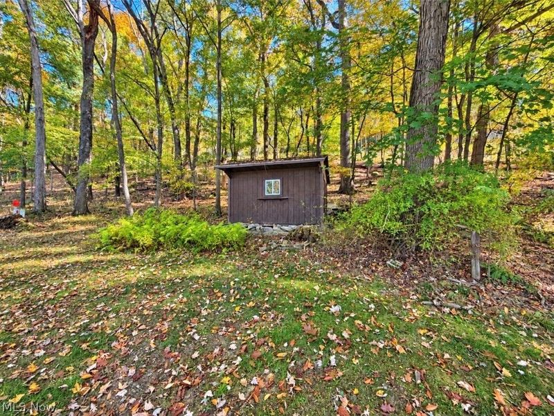 172 Jessica Drive, Dover, OH 44622 Photo 23