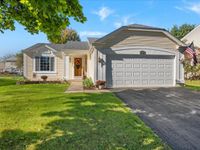 1402 Green Oak Trail, Aurora, IL 60506 primary photo