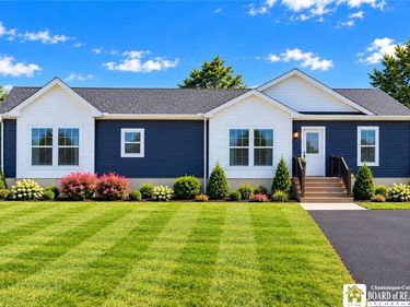 2125 Flavia Circle , Collins, NY 14034