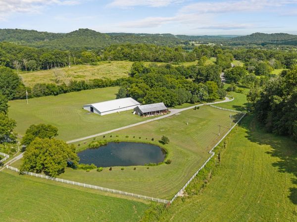 54 Warden Rd , Fayetteville, TN 37334