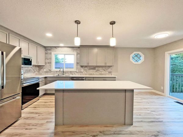 15828 Harwell Avenue , Apple Valley, MN 55124
