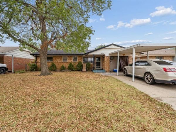 908 SW 3rd Street, Moore, OK 73160