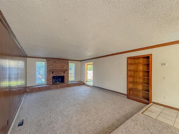 7223 Edenborough Drive, Oklahoma City, OK 73132