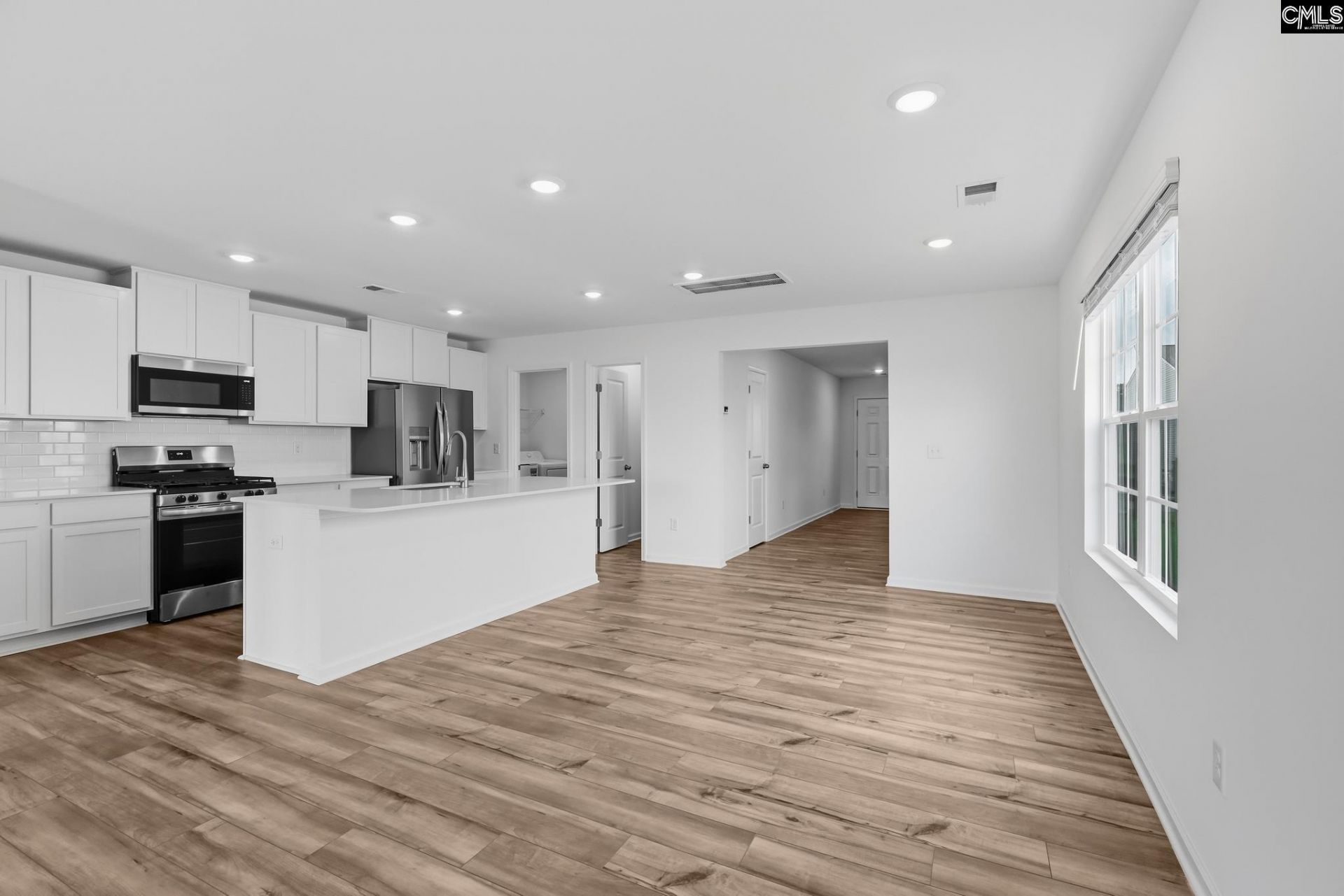 357 Sunny Falls Drive  Photo 13