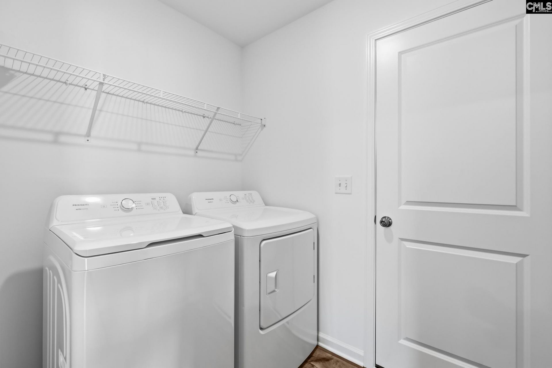 357 Sunny Falls Drive  Photo 7