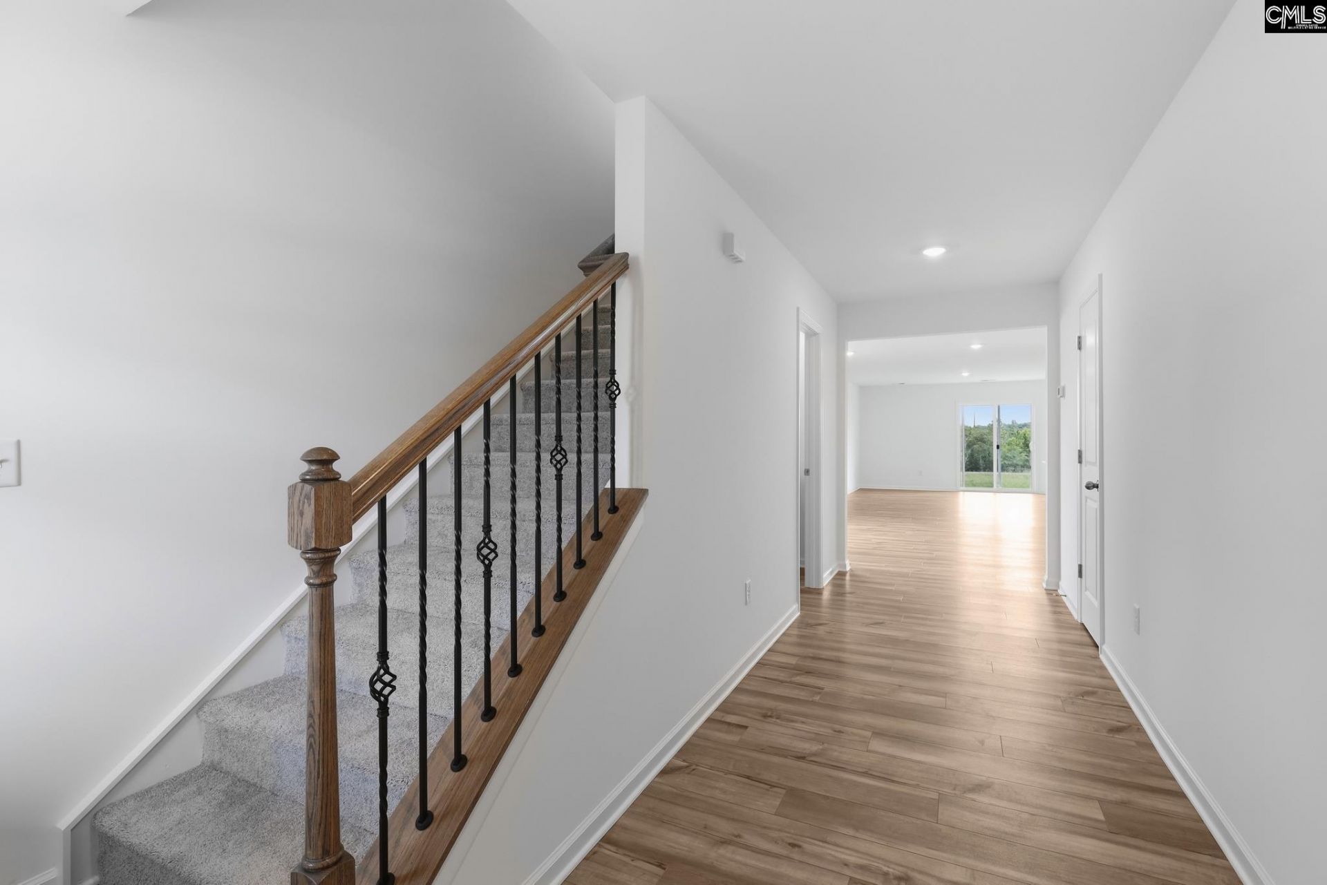 357 Sunny Falls Drive  Photo 9