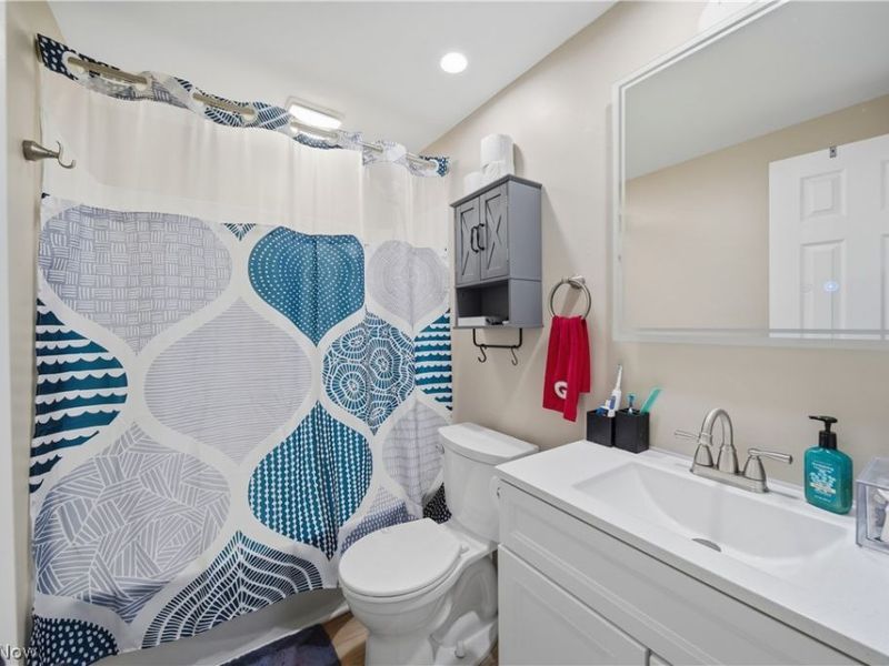1725 Pike Parkway , Streetsboro, OH 44241 Photo 14