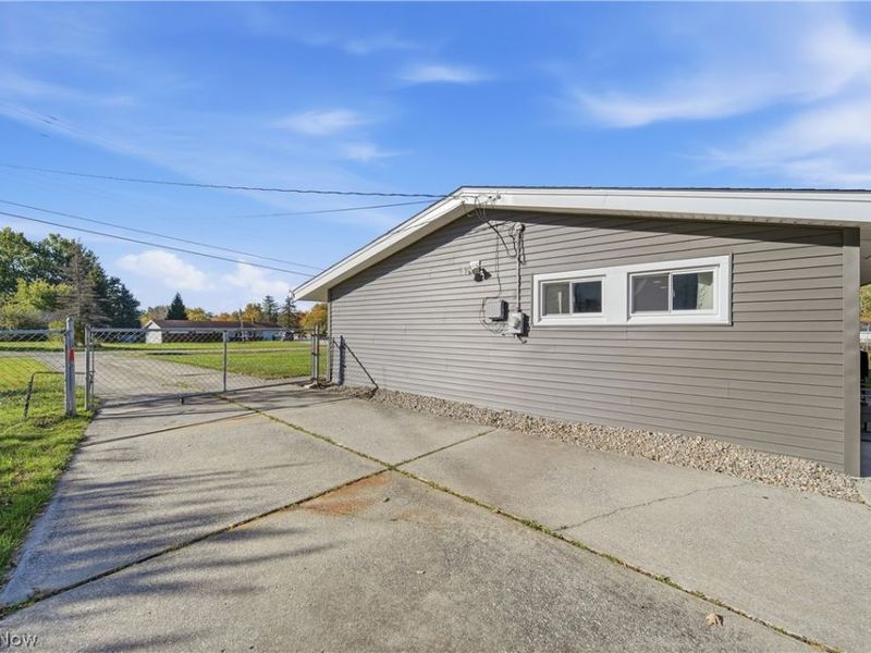 1725 Pike Parkway , Streetsboro, OH 44241 Photo 22