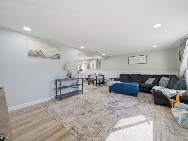 1725 Pike Parkway , Streetsboro, OH 44241 Photo 5