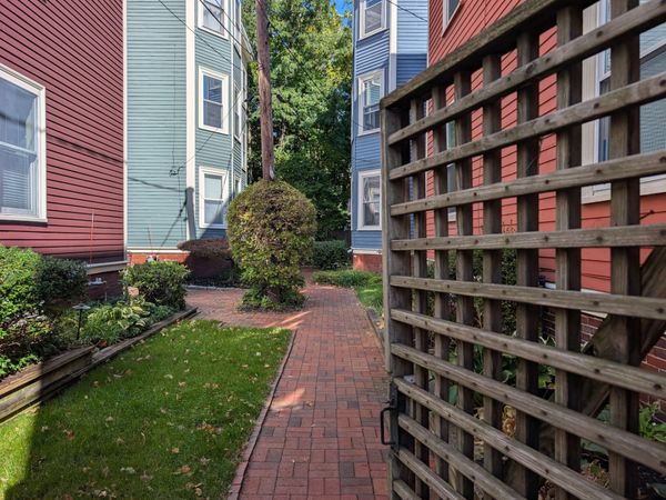 16-1/2 Magnolia Ave, Unit 2, Cambridge, MA 02138