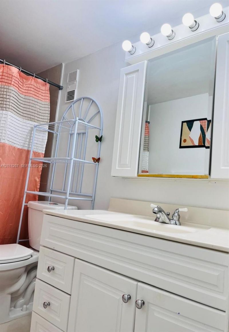 3955 N Nob Hill Rd , Unit 508, Sunrise, FL 33351 Photo